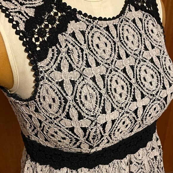 🌸Lace black and cream beige tan cream dress Altar’d State altered Large Medium - Picture 3 of 6